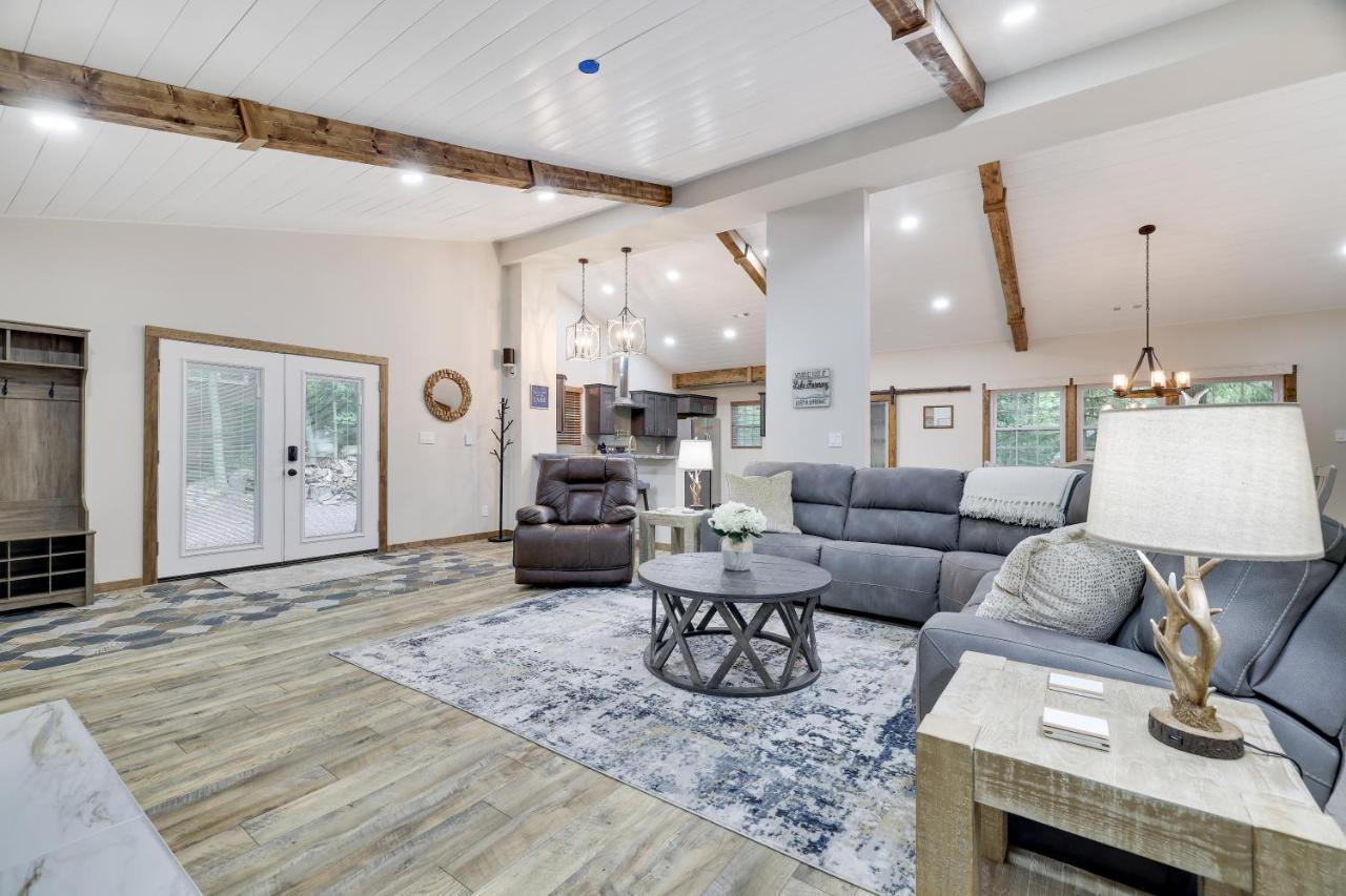 Whiskey Pines Retreat! Single Level Home, Outdoor Firepit, Ac, Bbq! Sleeps 9 In Lake Harmony! Eksteriør billede