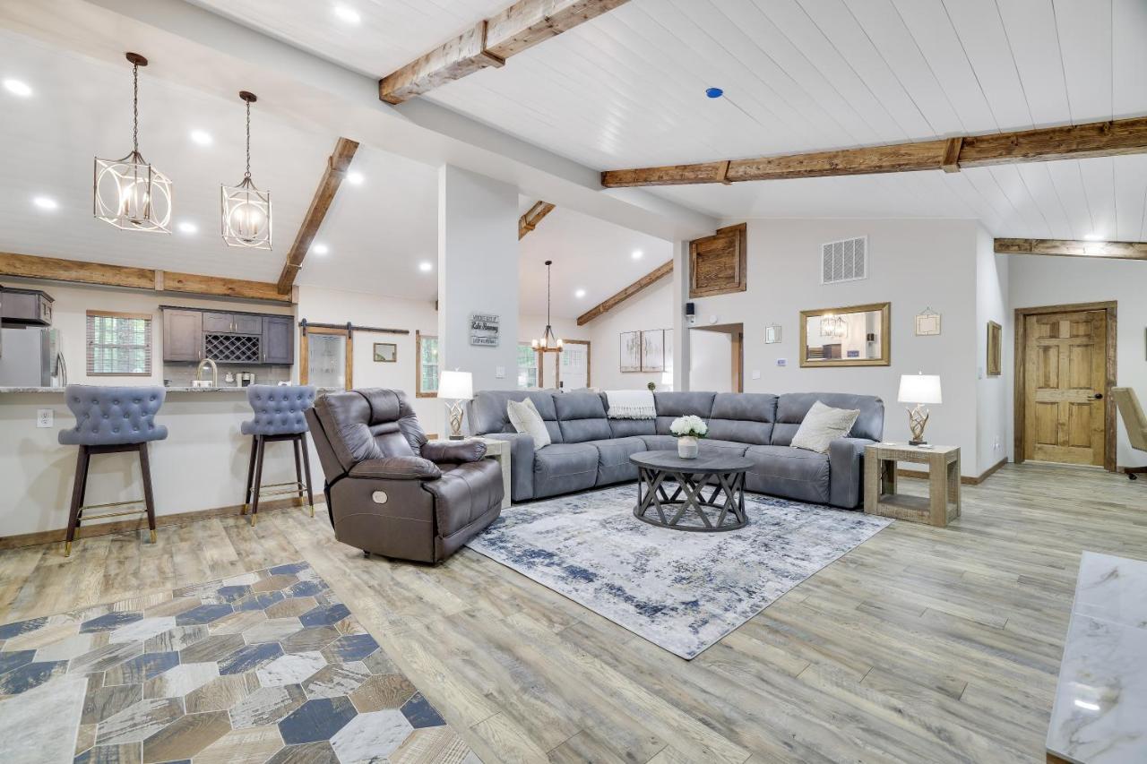Whiskey Pines Retreat! Single Level Home, Outdoor Firepit, Ac, Bbq! Sleeps 9 In Lake Harmony! Eksteriør billede